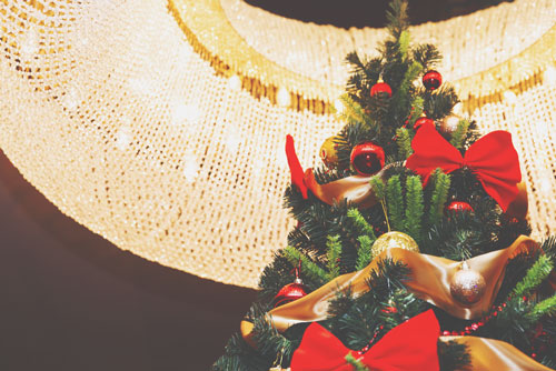 【12月の開運壁紙】恋愛運は「天使」、全体運は「クリスマスツリー」で運気アップ！