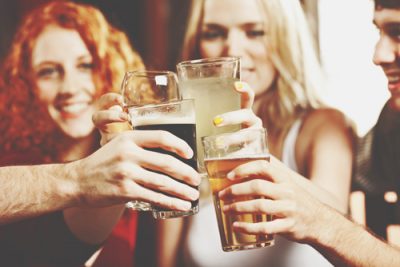 【風水検定/第10回】人間関係をよくするために、みんなで一緒に飲むといいドリンクは?