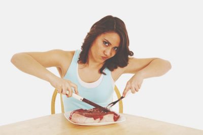 【心理テスト】ステーキの切り方でわかる、あなたの潜在的欲張り度