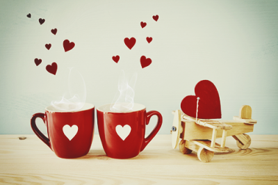 恋の季節到来！恋愛運がアップする飲み物は紅茶？コーヒー？	