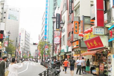 瀧天貴の【山手線パワースポット】池袋は健康運アップの街、中華料理を食べてパワーチャージ!