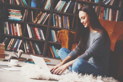 12星座【小説家に憧れる】ランキング 魚座は豊か過ぎる妄想力を執筆に応用!